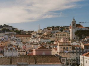Évasion au soleil à petit prix ? Voici 5 destinations à découvrir cet été