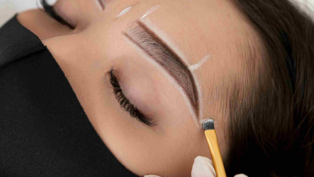 Microblading et maquillage permanent des sourcils: les meilleures techniques