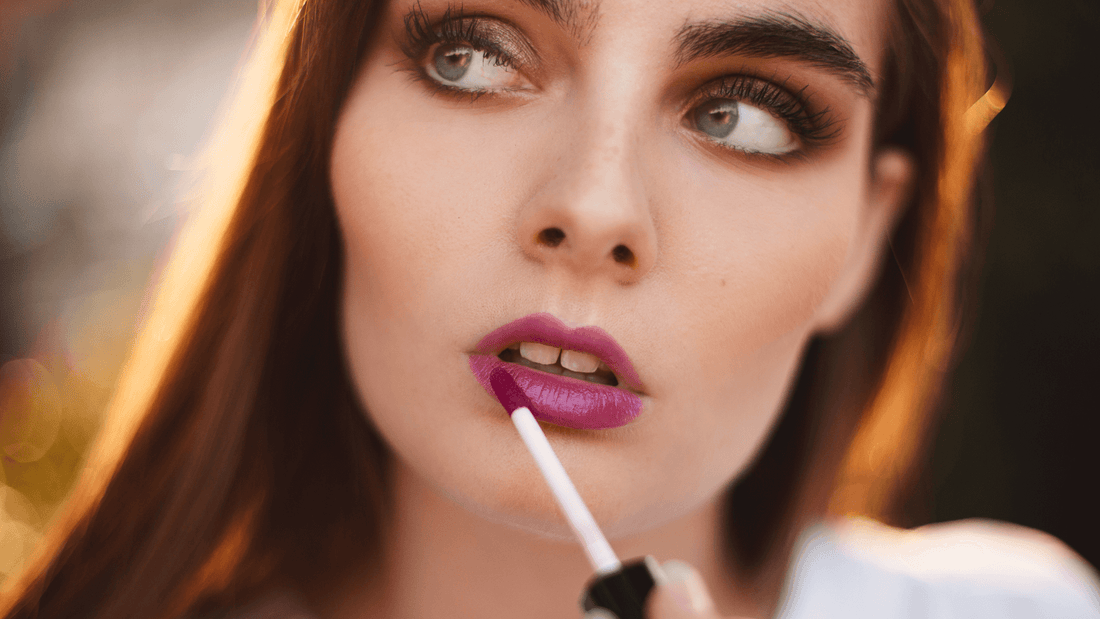 Rêver de maquillage: signification et interprétation