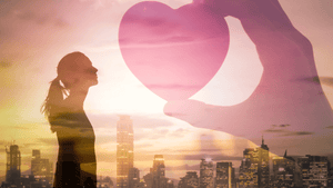Pleine Lune: quel rituel pour attirer l'amour?